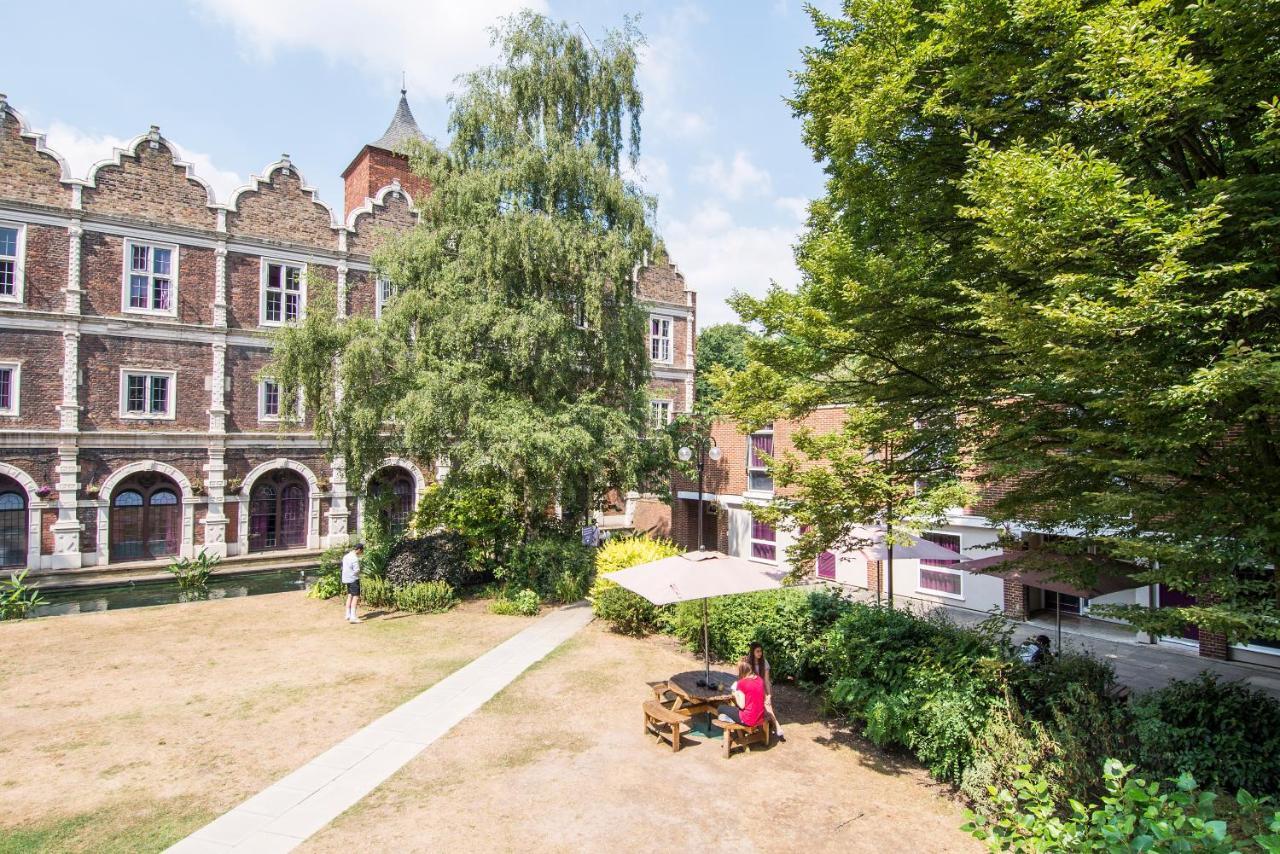 Safestay London Kensington Holland Park (Adults Only) Экстерьер фото